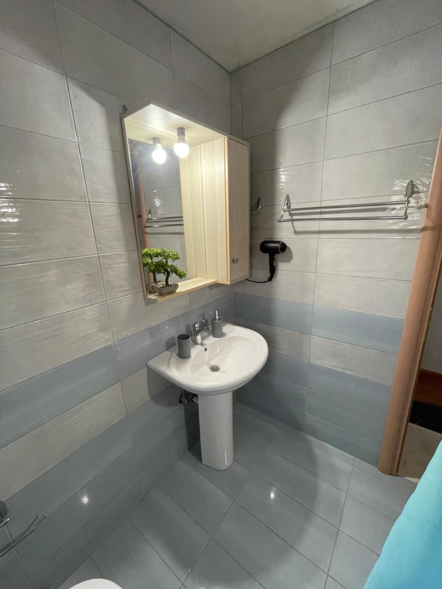 Gezos Apartment Himara Kültér fotó